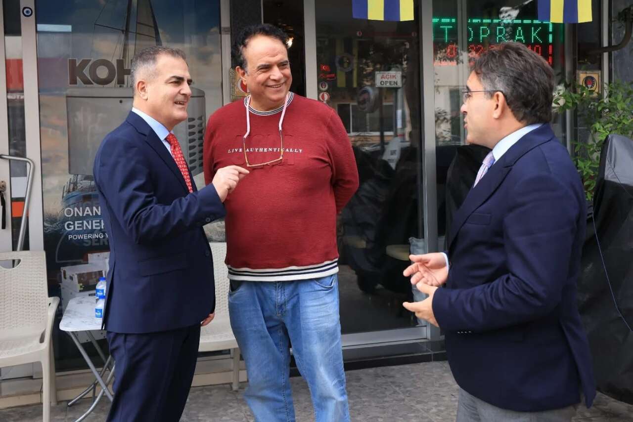 Muğla Valisi Dr. İdris Akbıyık Marmaris Esnafını Ziyaret Etti 4